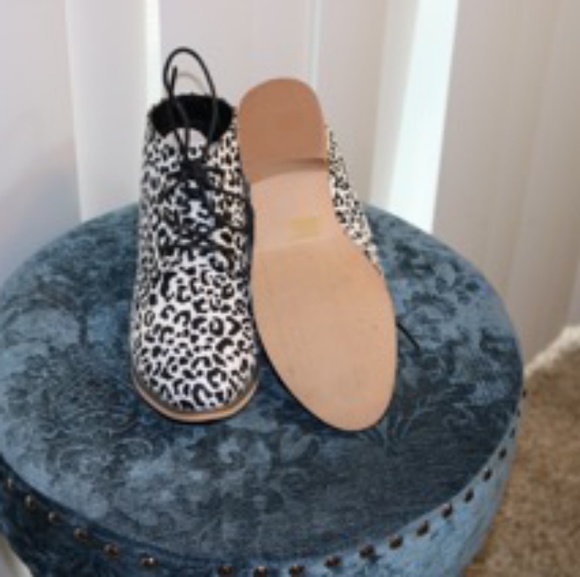 shoes - Picture 2 of 3